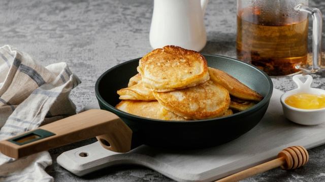 Пышные оладий на дрожжах смотреть онлайн