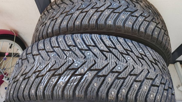 Установил новые шипы на зимних Нордман 8