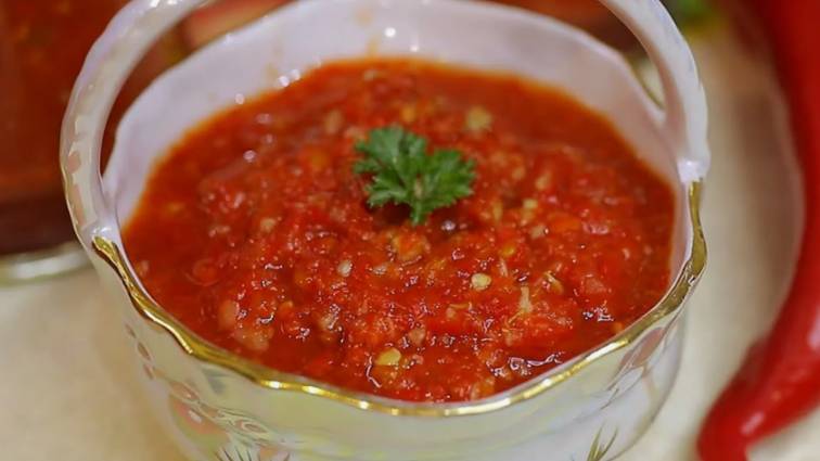 Аджика сырая для еды. смотреть онлайн