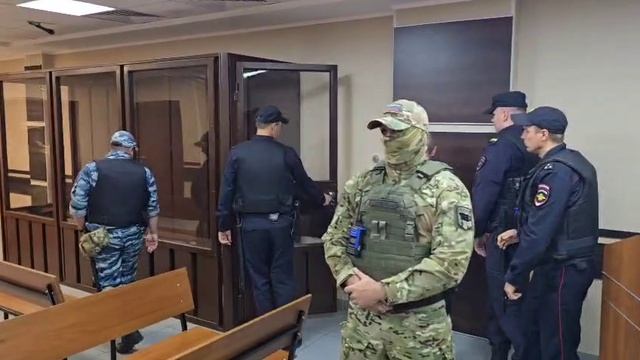 В. Манишин в зале суда смотреть онлайн