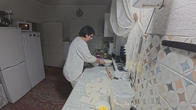 Готовлю для мужчин вкусненькое. Жизнь семьи в маленькой деревне. смотреть онлайн