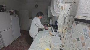 Готовлю для мужчин вкусненькое. Жизнь семьи в маленькой деревне.