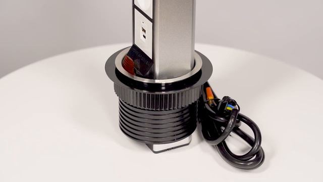 Встраиваемая мини-колонна C-Line с беспроводной зарядкой — удобство в каждом доме смотреть онлайн