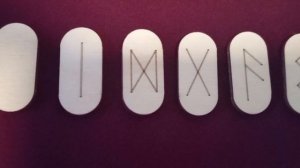 Чем закончится СВО. Гадание на рунах.