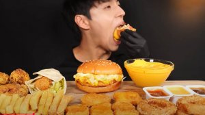 🔥🍲 Мукбанг и Mukbang : ВЕСЬ ФАСТ-ФУД МИРА! 🍔 Бургер, картошка, наггетсы, луковые кольца...