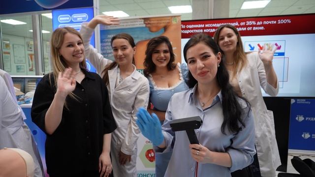 Почему абитуриенты выбирают РУДН? смотреть онлайн