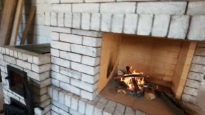 Отопительная кирпичная печь с камином