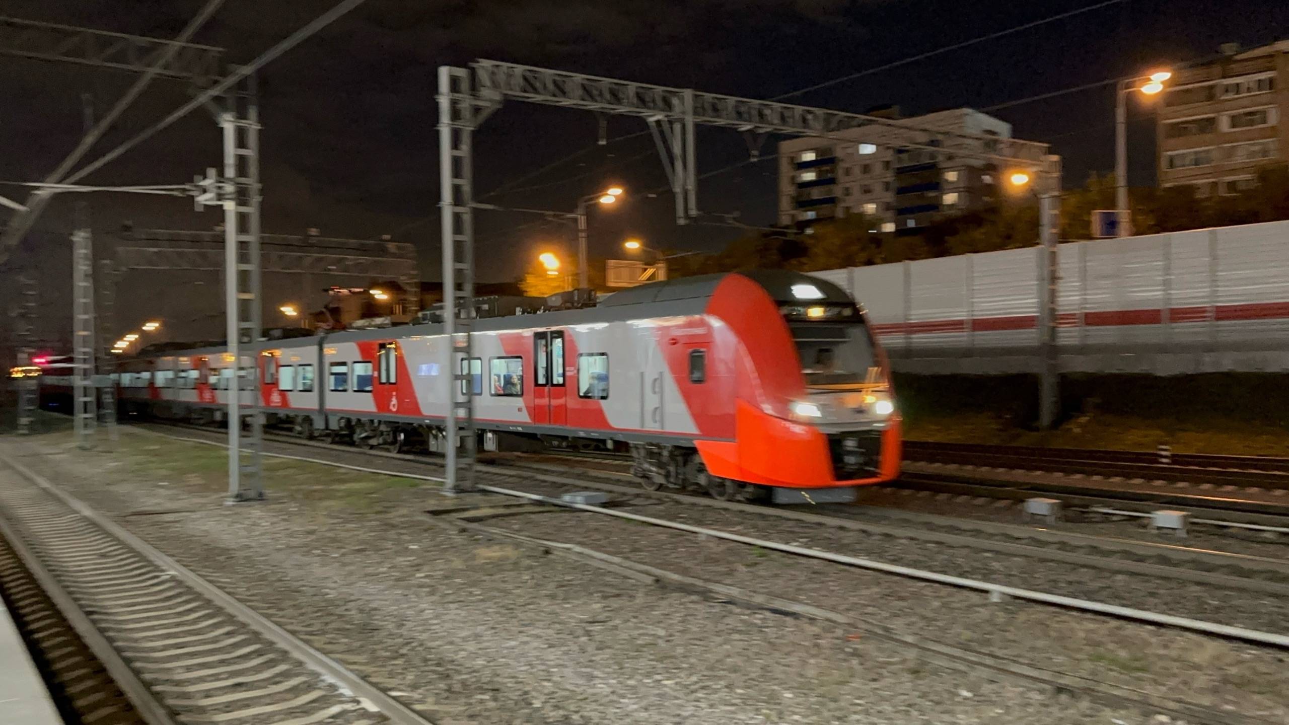 Электропоезда «Ласточка» ЭС2Г на МЦК, август 2025 года смотреть онлайн