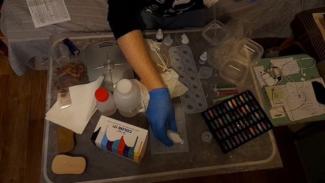 Новогодний мастер-класс по созданию украшений из эпоксидной смолы