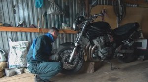 Обслуживание вилки, замена сальников, пыльников, масла на мотоцикле Suzuki