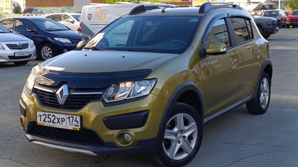 Обзор автомобиля RENAULT SANDERO STEPWAY год 2018