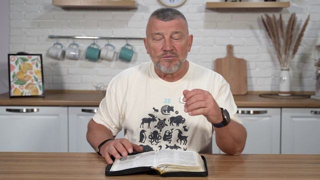 Он усыновил нас. 7 октября Епископ Олег Тихонов. Слово, меняющее жизнь. смотреть онлайн