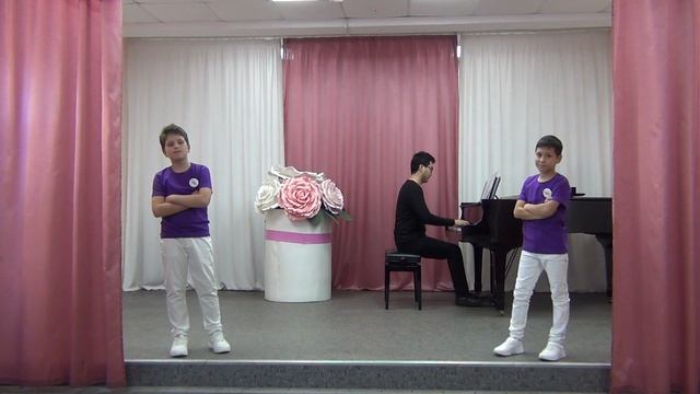 Кругликов Миша Карвелев Кирилл Песня Простака И Забияки Г. Гладков, М. Яснова