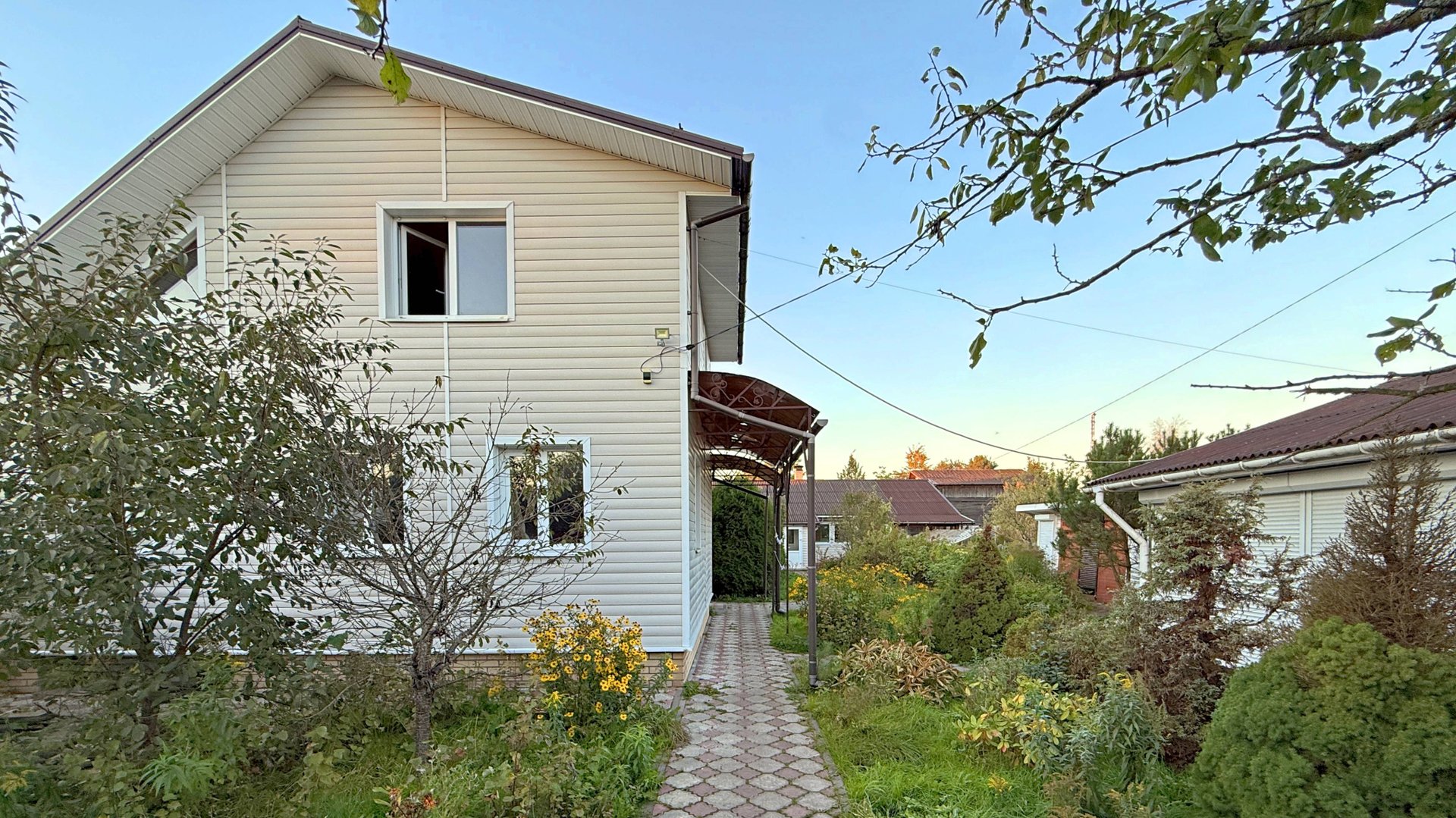 Продается дом 120кв.м на участке 6 соток в СНТ Шлиссельбуржец