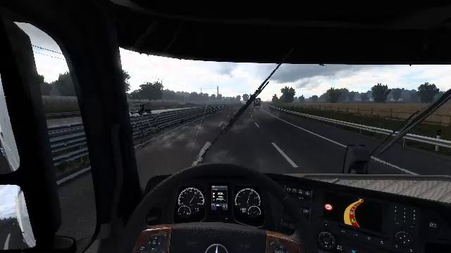 Дальнобой по Европе: В кабине между мирами 🚛🪟🌍 смотреть онлайн