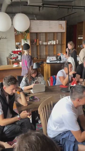 пьем кофе, чтобы бегать - бегаем, чтобы выпить кофе