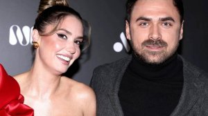 «Я теперь Дранга»: беременная Агата Муцениеце побывала в МФЦ, где изменила фамилию в документах