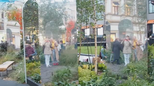 Москва - зеркала возле ЦУМа. смотреть онлайн