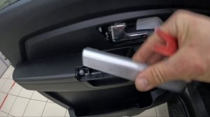 Снять дверную карту УАЗ Патриот.