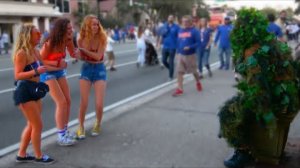 THE BEST BUSHMAN PRANKS ON FUNNY GIRLS