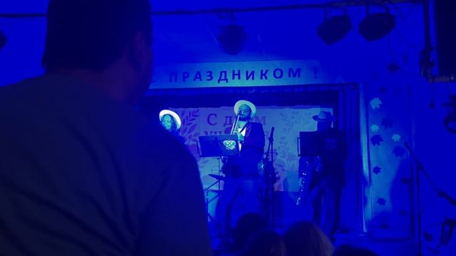 Raul Romo - "Sticky blues" смотреть онлайн
