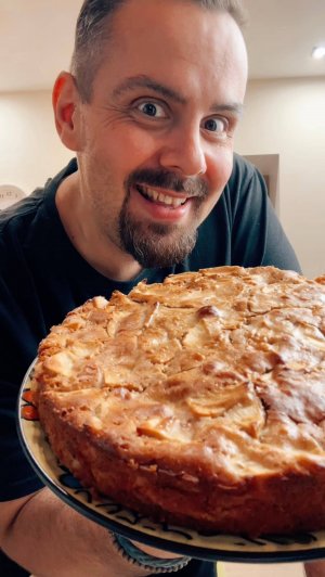 🍎 ВЕРСИЯ «НЕ ШАРЛОТКА» С ЯБЛОКАМИ (ФОРМА 28 СМ) #покашеваримрецепт
