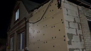 ПРИШЛОСЬ УБРАТЬ ВСЕ ДВОР СТАЛ ПУСТОЙ ЧУТЬ НЕ РАЗБИЛ СТЕКЛО ВСЕ ДОСТАЛО МЕНЯ ПРОДАЮ