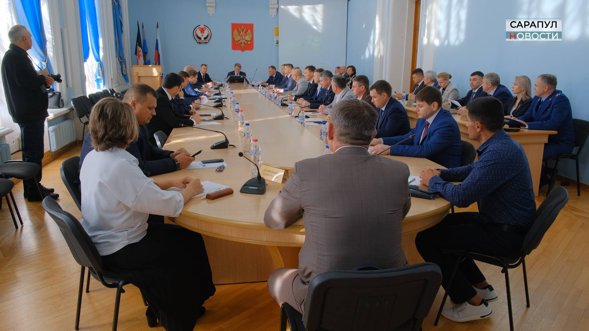 ПЕРВОЕ ЗАСЕДАНИЕ ГОРОДСКОЙ ДУМЫ В НОВОМ СОСТАВЕ смотреть онлайн