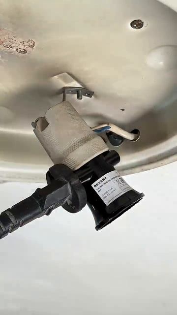 Переходник для подключения электроинструмента к патрону лампы освещения😎👌 смотреть онлайн