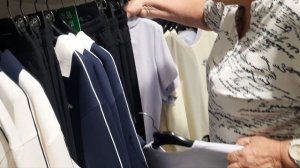 Китай,Бэйдайхэ.Шопинг в Yrgante,обед в сетевом кафе и..
море.сентябрь 2025 года.