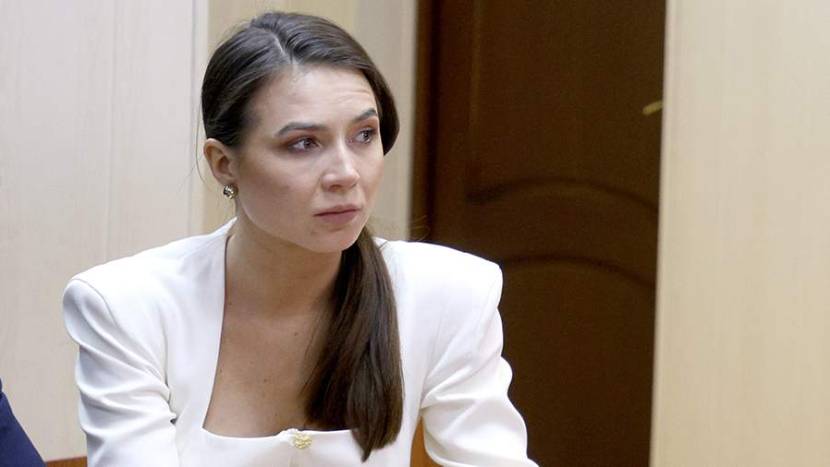 Суд продлил домашний арест блогеру Лерчек и ее экс-супругу до 26 ноября