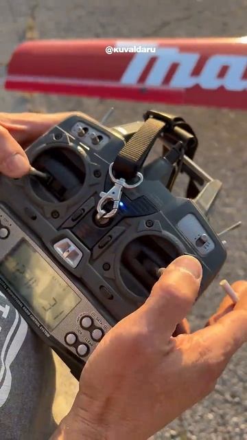 Беспилотный летательный аппарат с приводом от воздуходувки Makita😎👍 смотреть онлайн