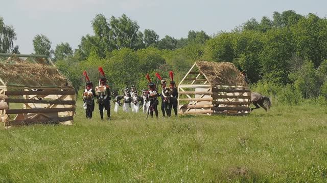 Война 1812 года - реконструкция (Исторический фестиваль "Сибирский огонь" - 2016). смотреть онлайн