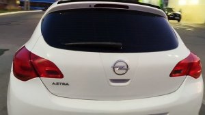 Опель астра j