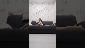 Несколько упражнений для шпагата