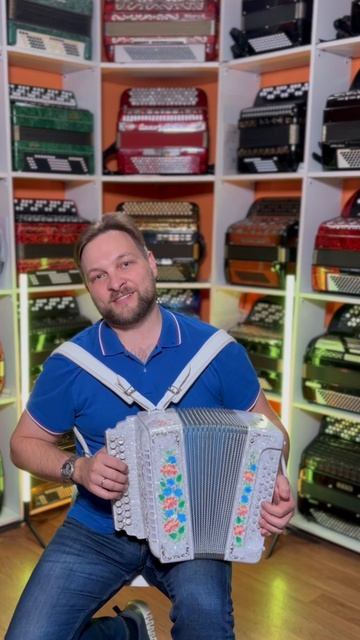 Гармонь Заказная уменьшенная смотреть онлайн