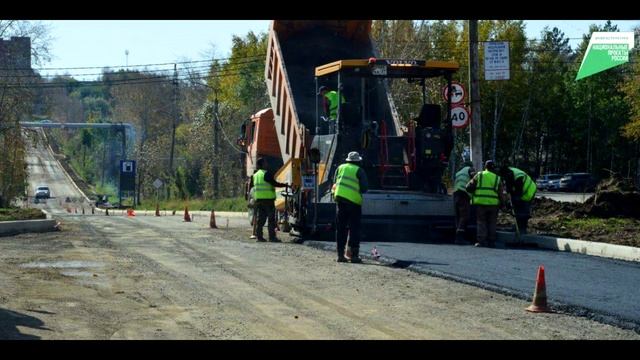 В Амурске подходит к завершению ремонт дорог в рамках нацпроекта смотреть онлайн