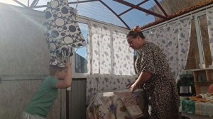 ЖАРЮ БЛИНЫ🥞 ДЕЛАЕМ ПЕРЕСТАНОВКУ, ГУЛЯЕМ С ДЕТЬМИ.