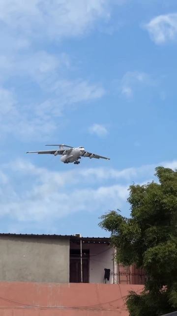 Эпичный полет самолета Ил-76 