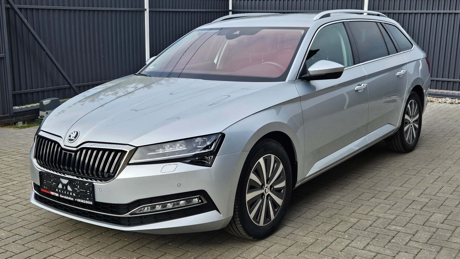 Skoda Superb Combi 2022! 1.5 TSi 150 hp DSG7 DQ200! Matrix Led, камера, ACC, двойные стекла и т.д. смотреть онлайн