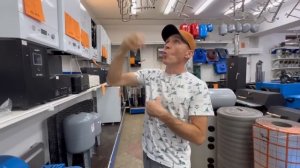 Видео о выборе окон и газовых котлов для дома.