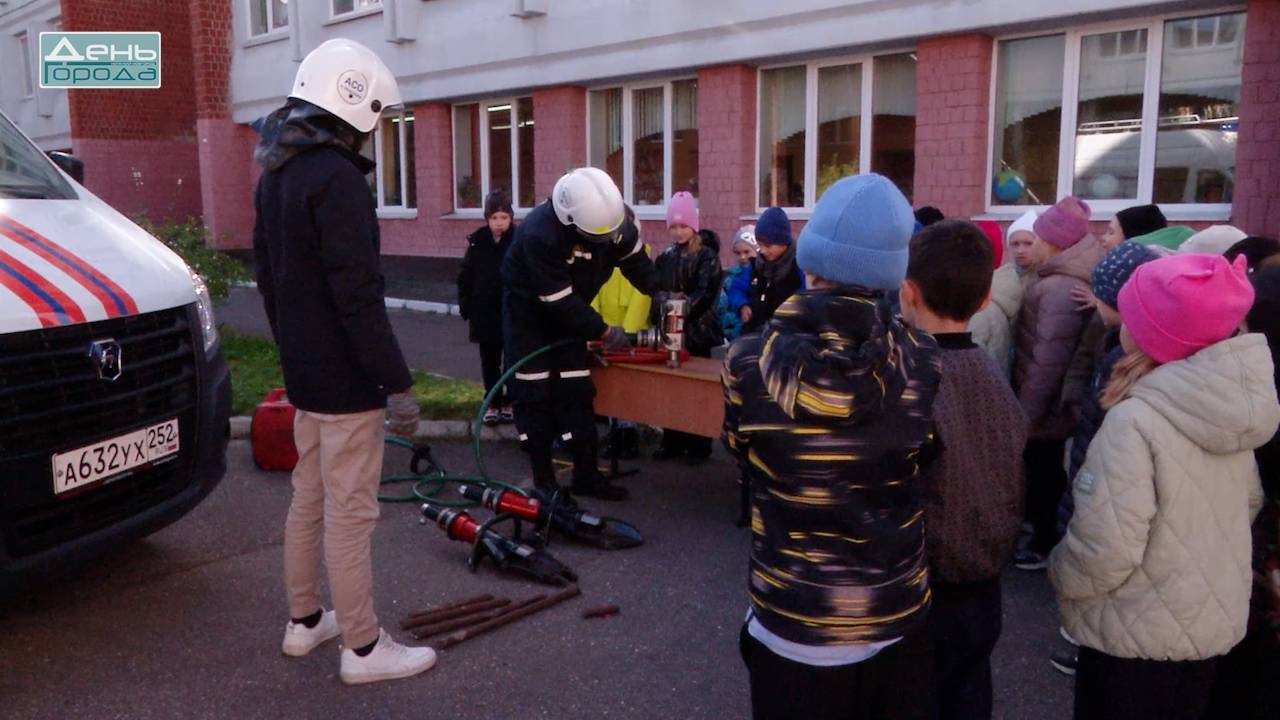 День ГО в школе №176 смотреть онлайн