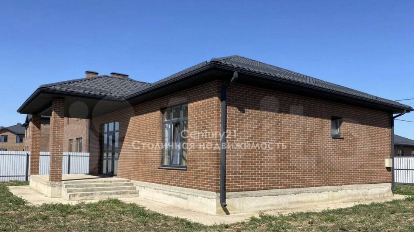 Дом 100 м² на участке 6 сот, расположенный в респ. Адыгея, пгт. Яблоновский смотреть онлайн