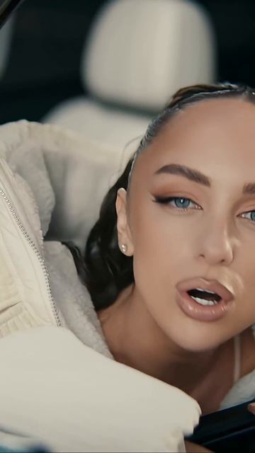 Я просто живу, как будто сегодня мой лучший день © Мари Краймбрери смотреть онлайн