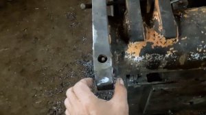 Восстановление отверстий передней тяги отвала погрузчика