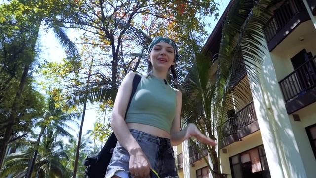 СОБАКА ПРОПАЛА в ОТЕЛЕ в ДЖУНГЛЯХ | Где ШПИЦ ЭЛИС ? ПИТОМЦЫ ПРОТИВ смотреть онлайн