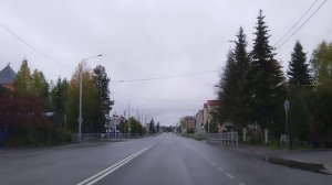 Послушайте красивую песню о осени. Исп.  Алексей Романюта- Осень золотая..Друзья, уезжаю в отпуск.