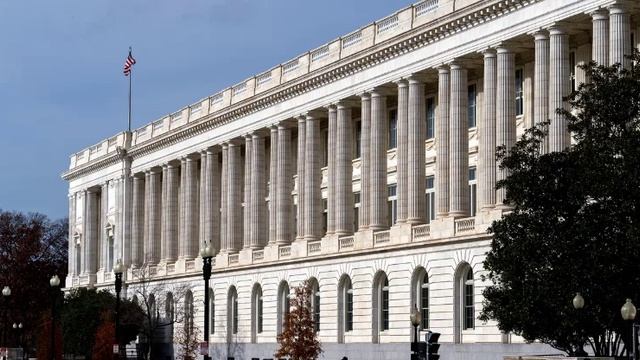 WSJ: сенаторы требуют от Пентагона обосновать удары по судам в Карибском море.