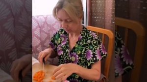 КОРОЛЕВА ИСПАНСКИХ ПОМОЕК ВО ВСЕЙ СВОЕЙ КРАСЕ! 😁👌😂