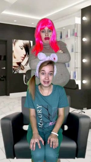 У ВСЕХ ТАКОЕ БЫЛО В ПАРИКМАХЕРСКОЙ